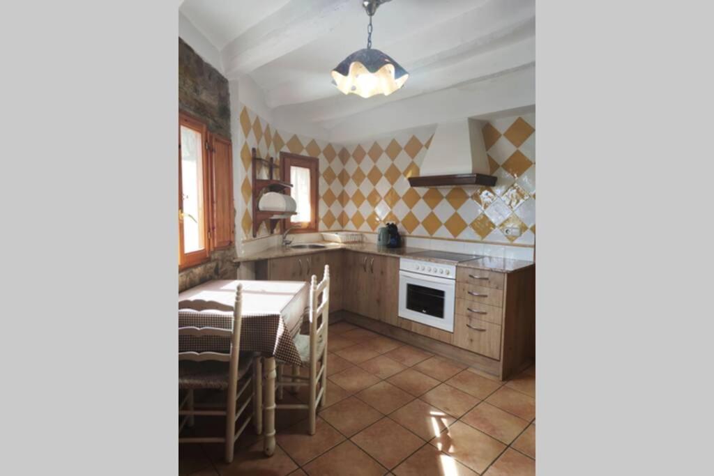 Casa Escola Villa Pobla de Segur Luaran gambar